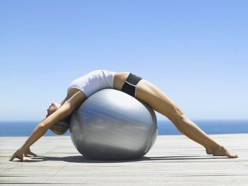 Omurganın osteokondrozu için fitball egzersizleri